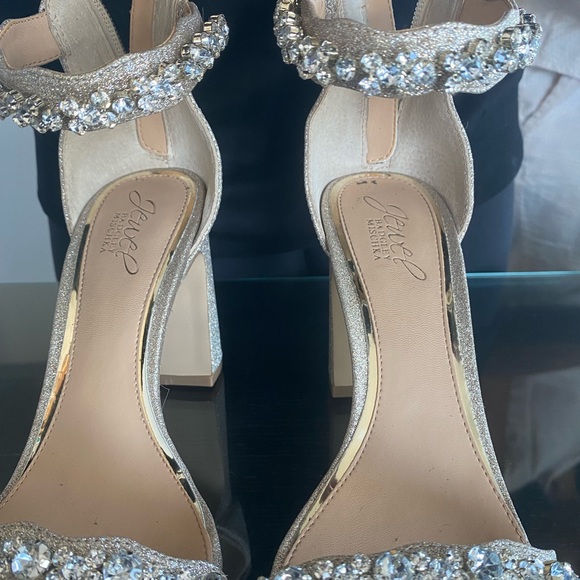 Diamond Heels - Picture 6 of 6